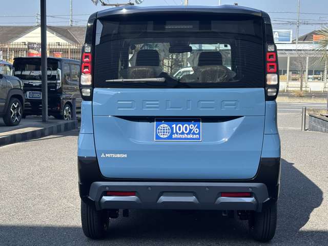Mitsubishi Delica Mini 6
