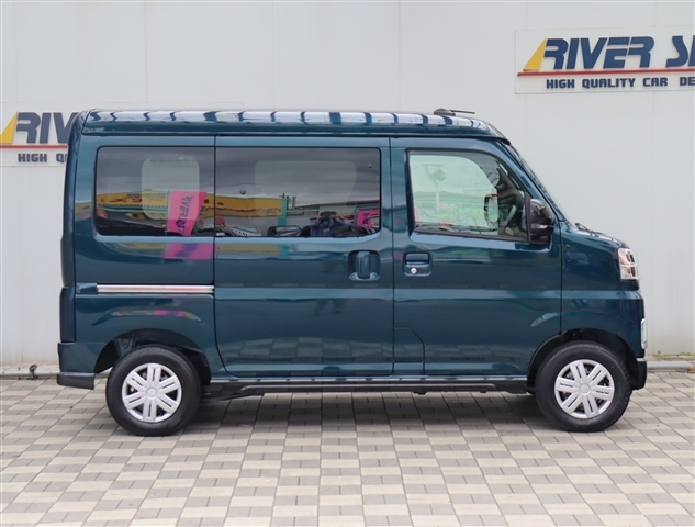 Daihatsu Atrai 5