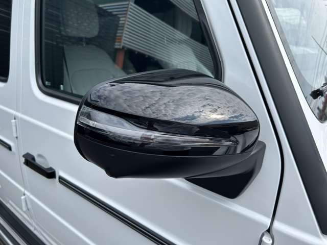Mercedes-Benz G-Class 12