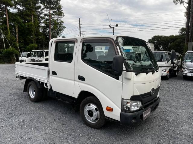Hino Dutro 4
