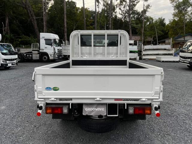 Hino Dutro 10