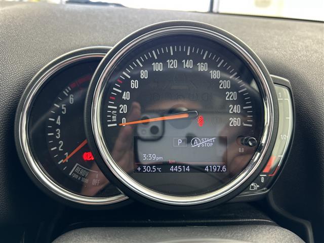 MINI Crossover 9