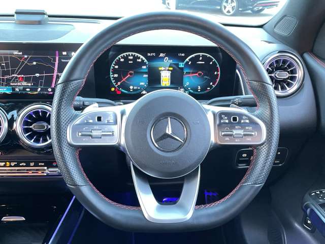 Mercedes-Benz GLB 12