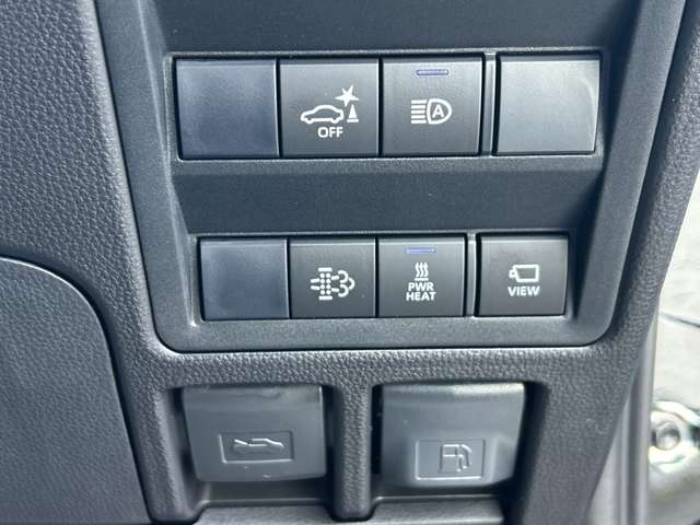 Toyota Hilux 4