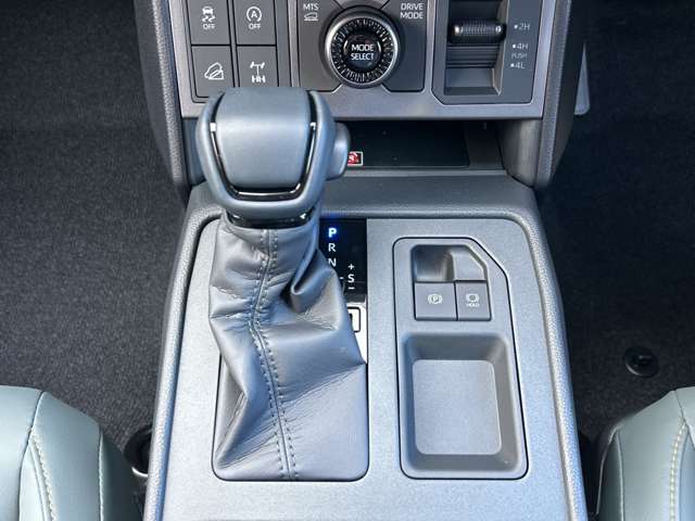 Toyota Hilux 8