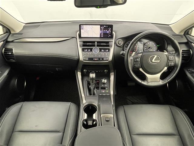 Lexus NX 6