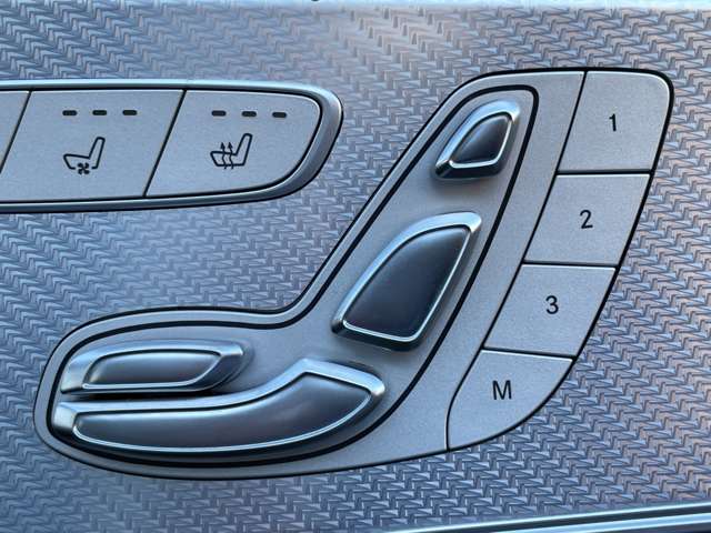 Mercedes-Benz E-Class All-Terrain 12