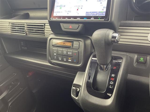 Honda N-VAN 11