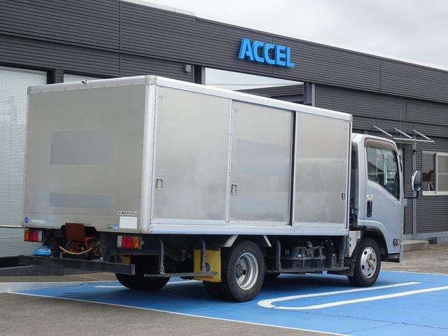 Isuzu Elf 10
