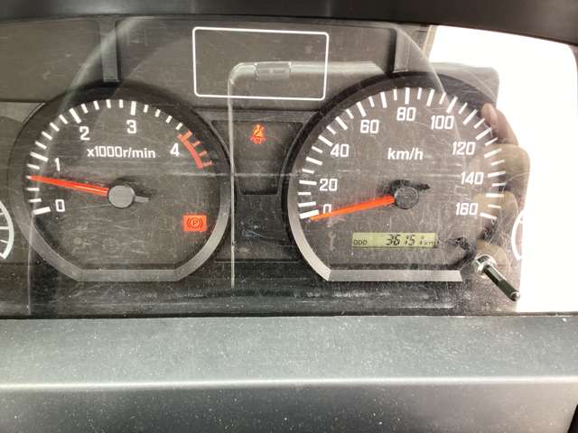 Isuzu Elf 2