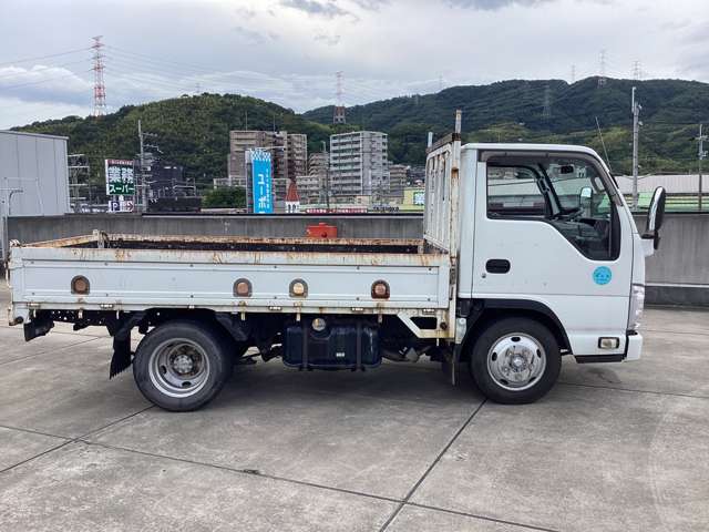 Isuzu Elf 7