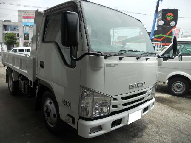 Isuzu Elf 2