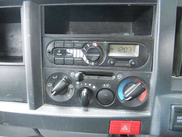 Isuzu Elf 10