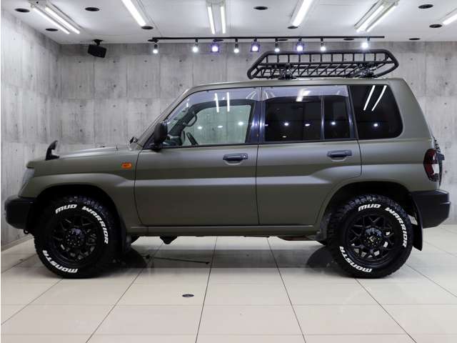 Mitsubishi Pajero iO 11