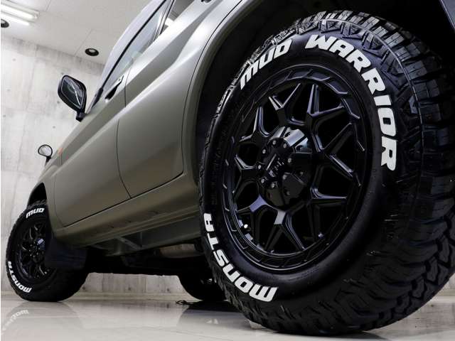 Mitsubishi Pajero iO 12