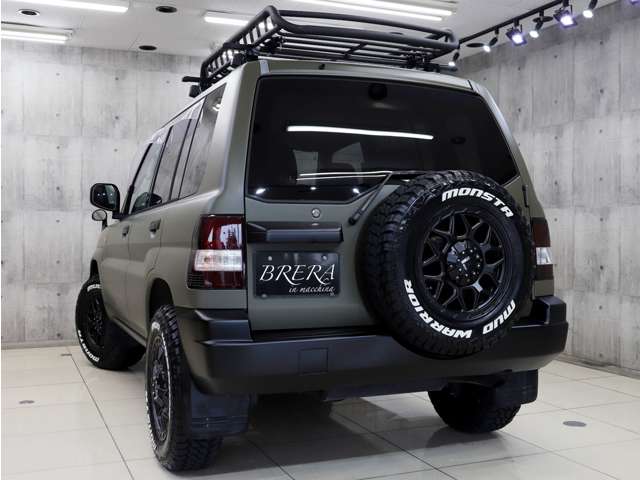 Mitsubishi Pajero iO 8