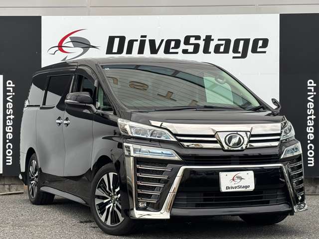 Toyota Vellfire 3