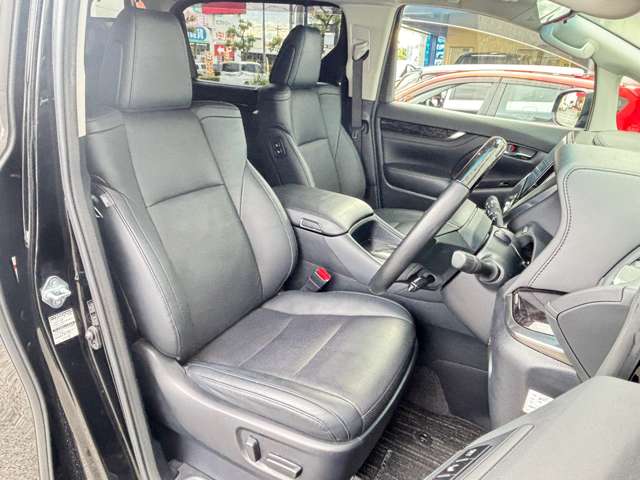Toyota Vellfire 6