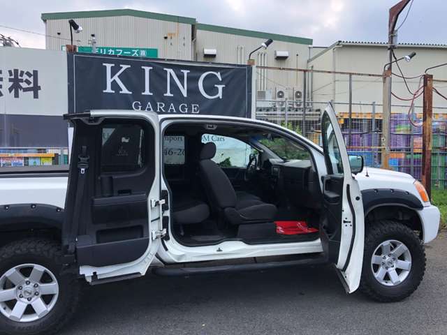 Nissan Titan 11