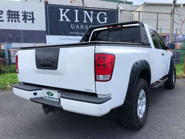 Nissan Titan 2