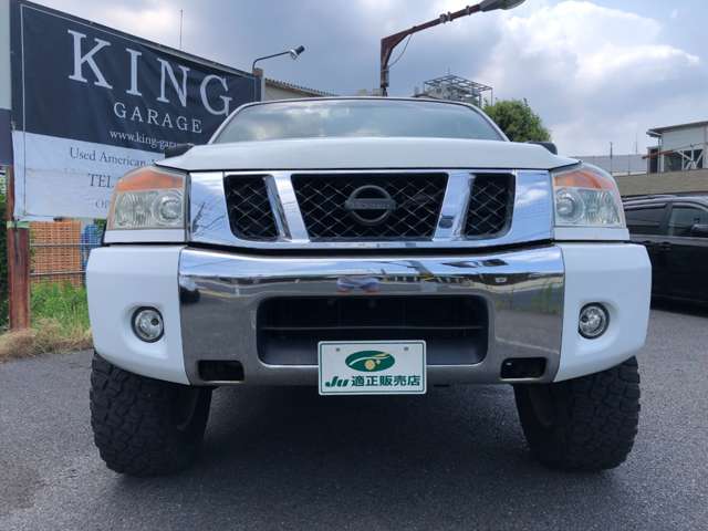 Nissan Titan 6