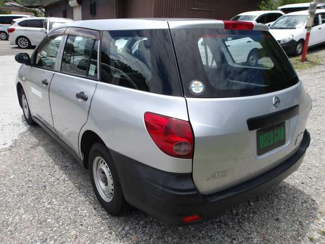 Nissan AD 4
