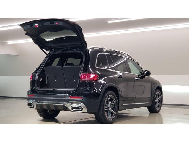 Mercedes-Benz GLB 11
