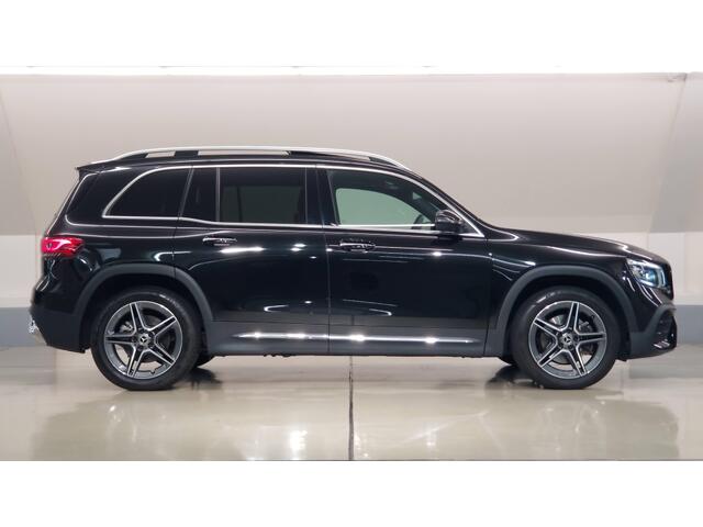 Mercedes-Benz GLB 7