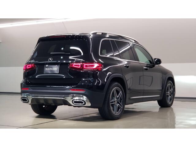 Mercedes-Benz GLB 9