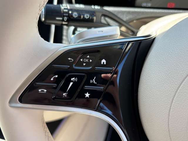 Mercedes-Benz E-Class All-Terrain 11
