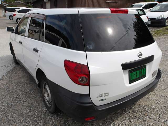 Nissan AD 4
