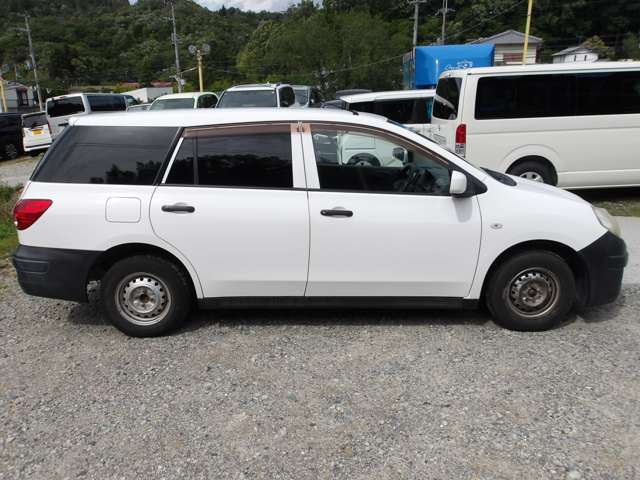 Nissan AD 9