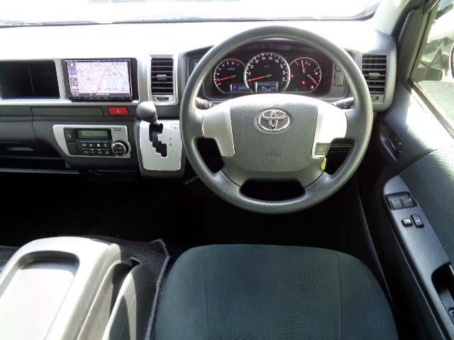 Toyota Hiace Van 3