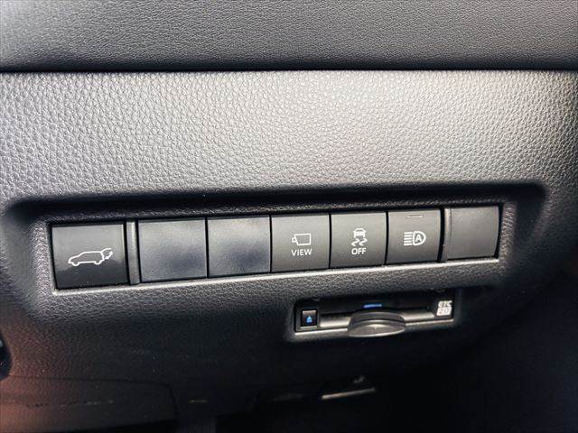 Toyota Harrier 8