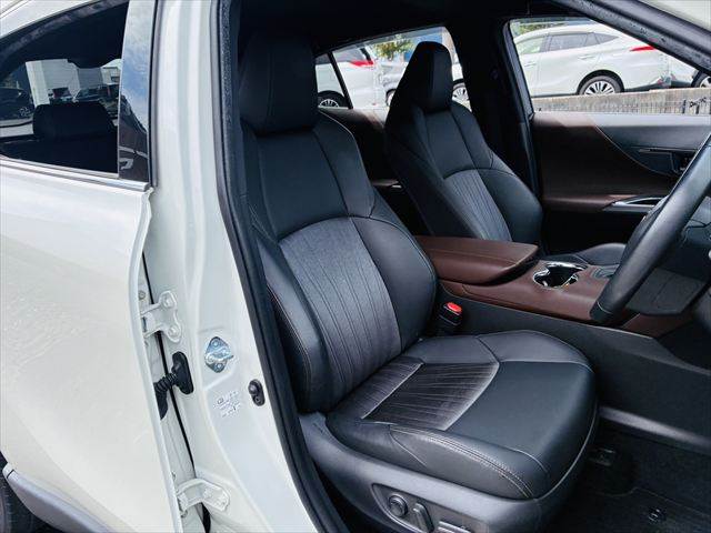Toyota Harrier 9
