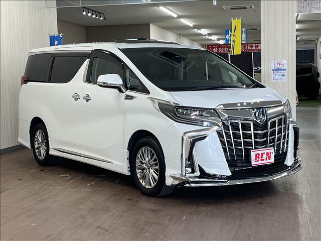 Toyota Alphard 3