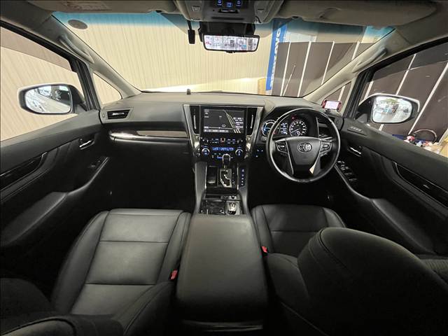 Toyota Alphard 10