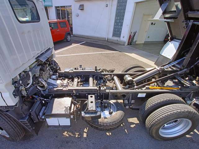 Mitsubishi Fuso Canter 4