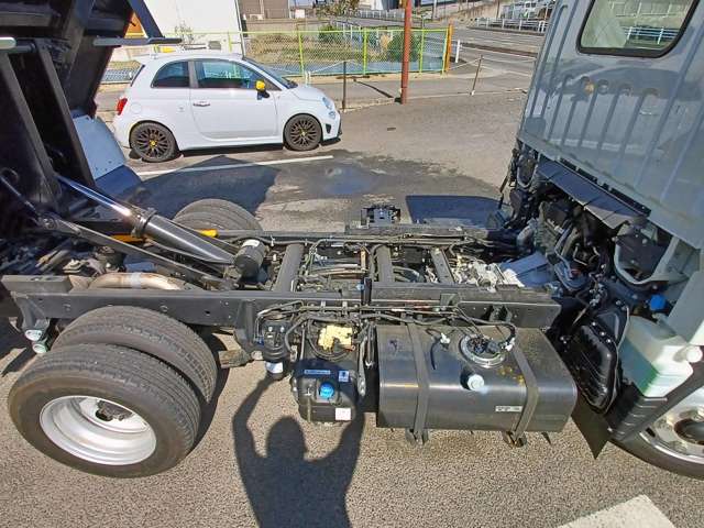 Mitsubishi Fuso Canter 5