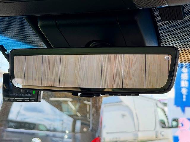 Toyota Alphard 8