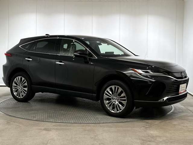 Toyota Harrier 3