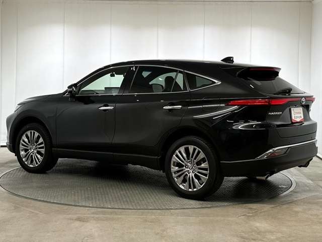 Toyota Harrier 5