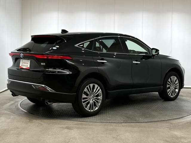 Toyota Harrier 6