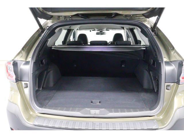 Subaru Legacy Outback 11