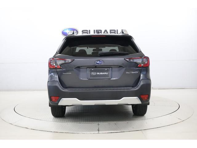 Subaru Legacy Outback 6