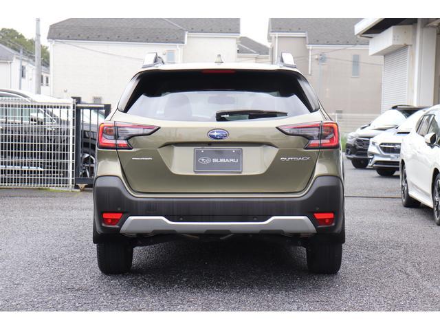 Subaru Legacy Outback 5