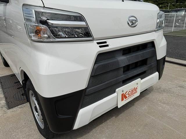 Daihatsu Hijet Cargo 12