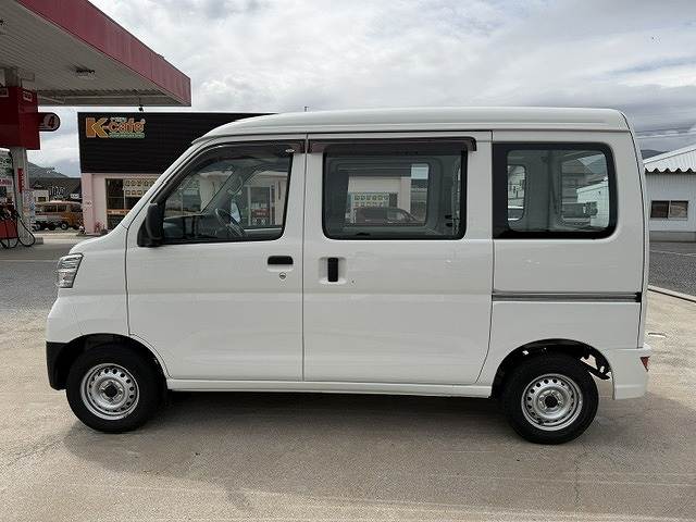 Daihatsu Hijet Cargo 5