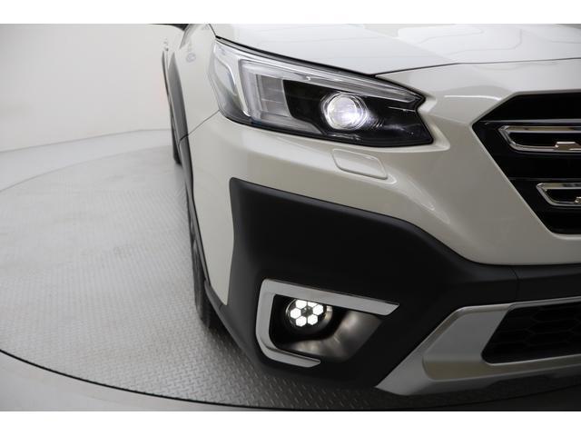 Subaru Legacy Outback 11