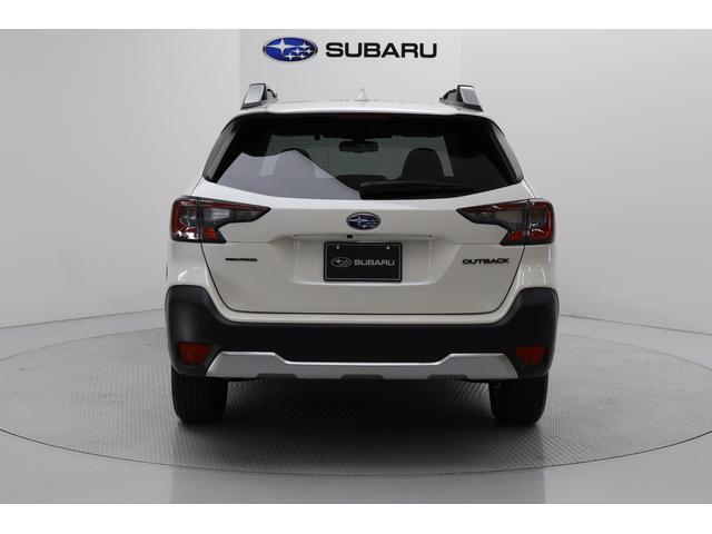 Subaru Legacy Outback 5